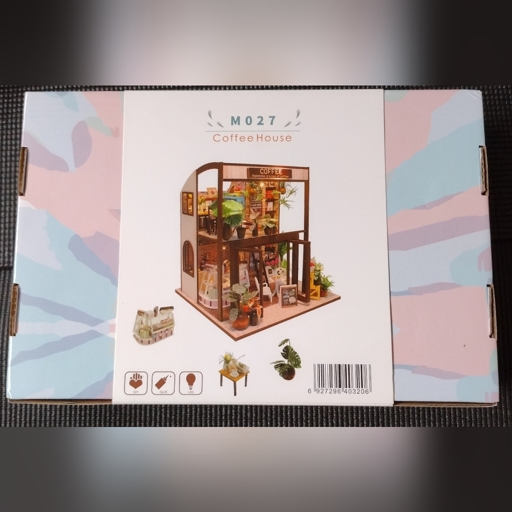Miniature Coffee House DIY Kit + Dust Cover